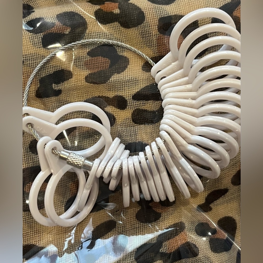 White Ring Sizer